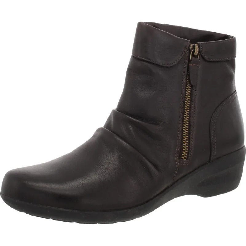 Unstructured by Clarks Womens Rosely Zip Leather Scrunch Ankle Boots